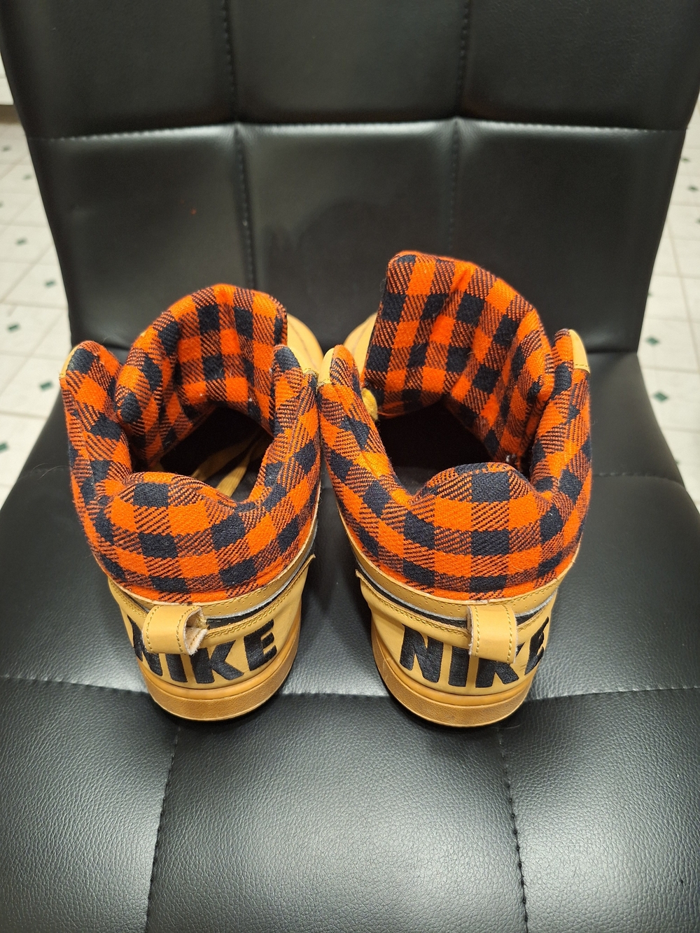 Nike Men’s High-Top Sneakers in Wheat with Black Swoosh - Picture 4 of 5